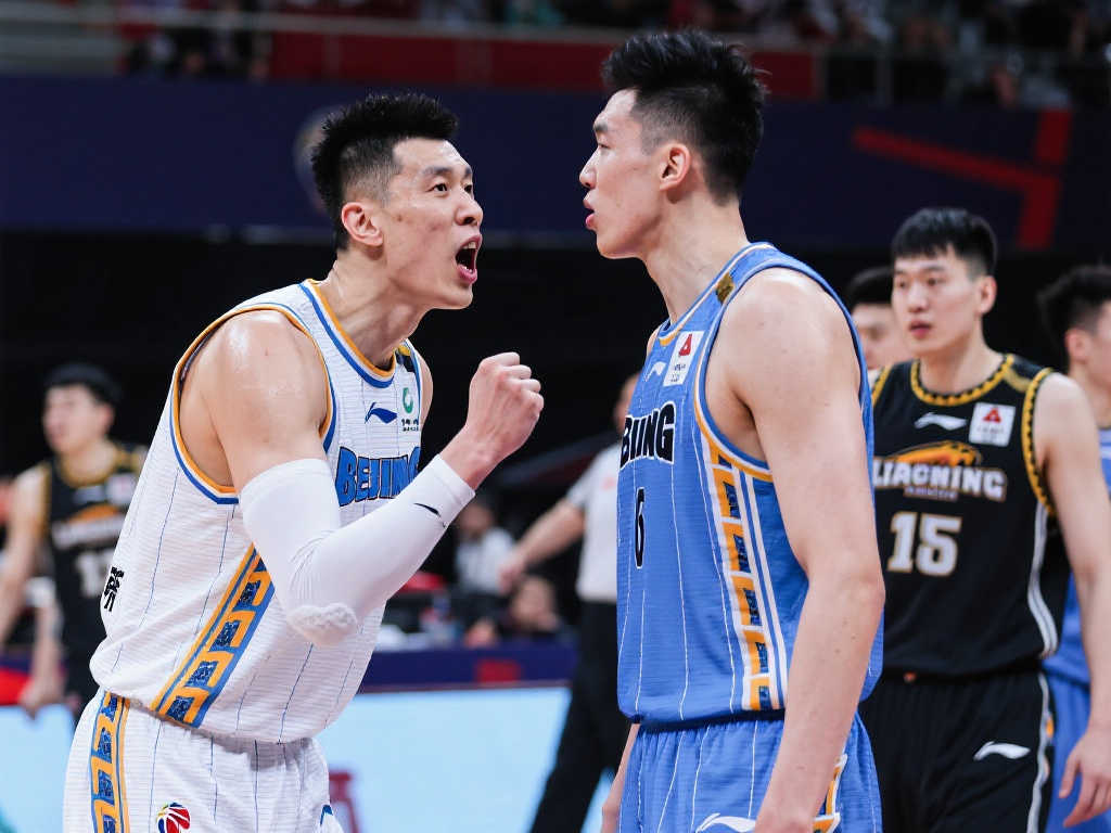 中国男篮亟 中国男篮亟